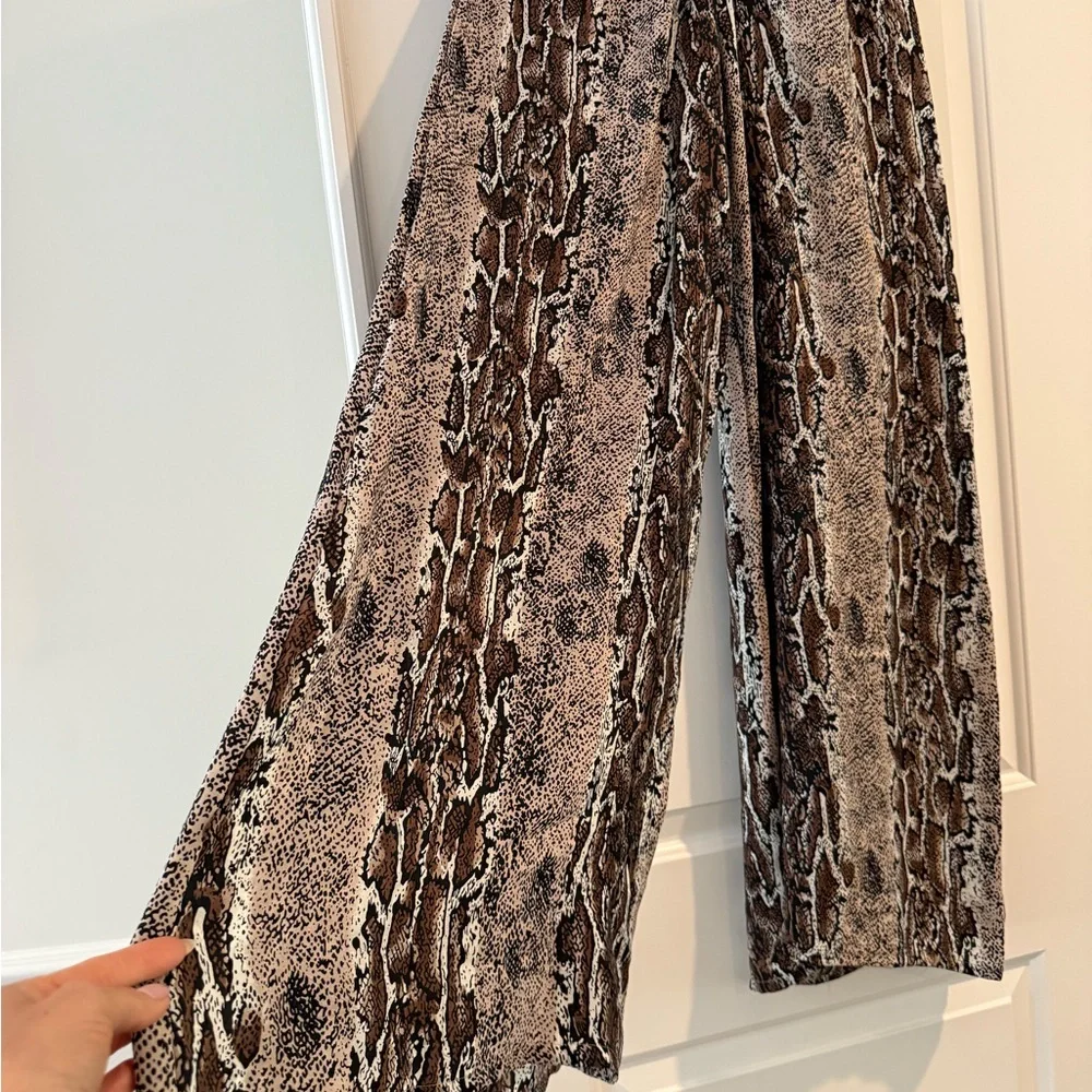 Stylish Snake Print beach pants.